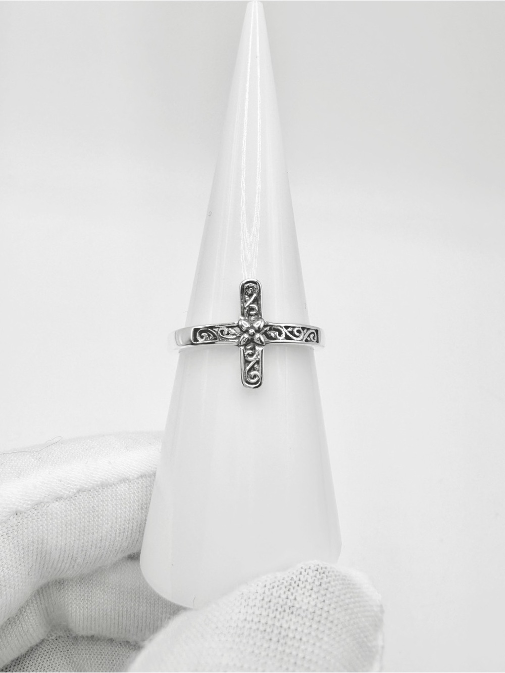 .925 Sterling Silver Filigree Cross Ring